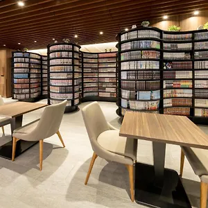 Thehedistarhotel Kyotonijo Comic&books Quioto